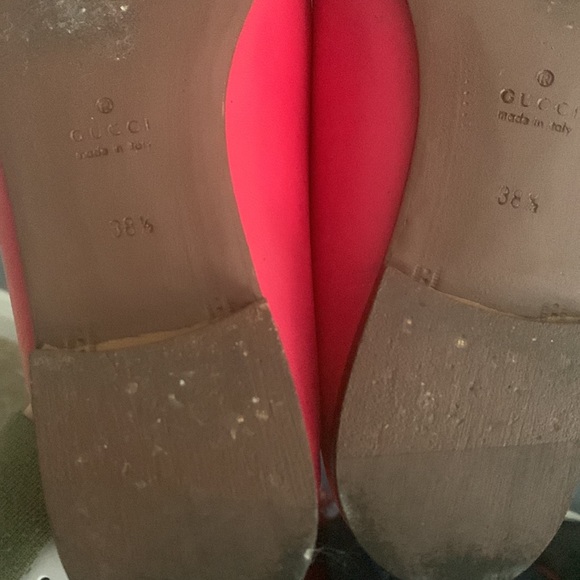 Gucci Pink Loafers with Gold Hardware - Picture 7 of 7